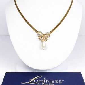 VTG 1990s Princess House Luminess Gold Tone Bow Necklace Faux Pearl Drop 16"